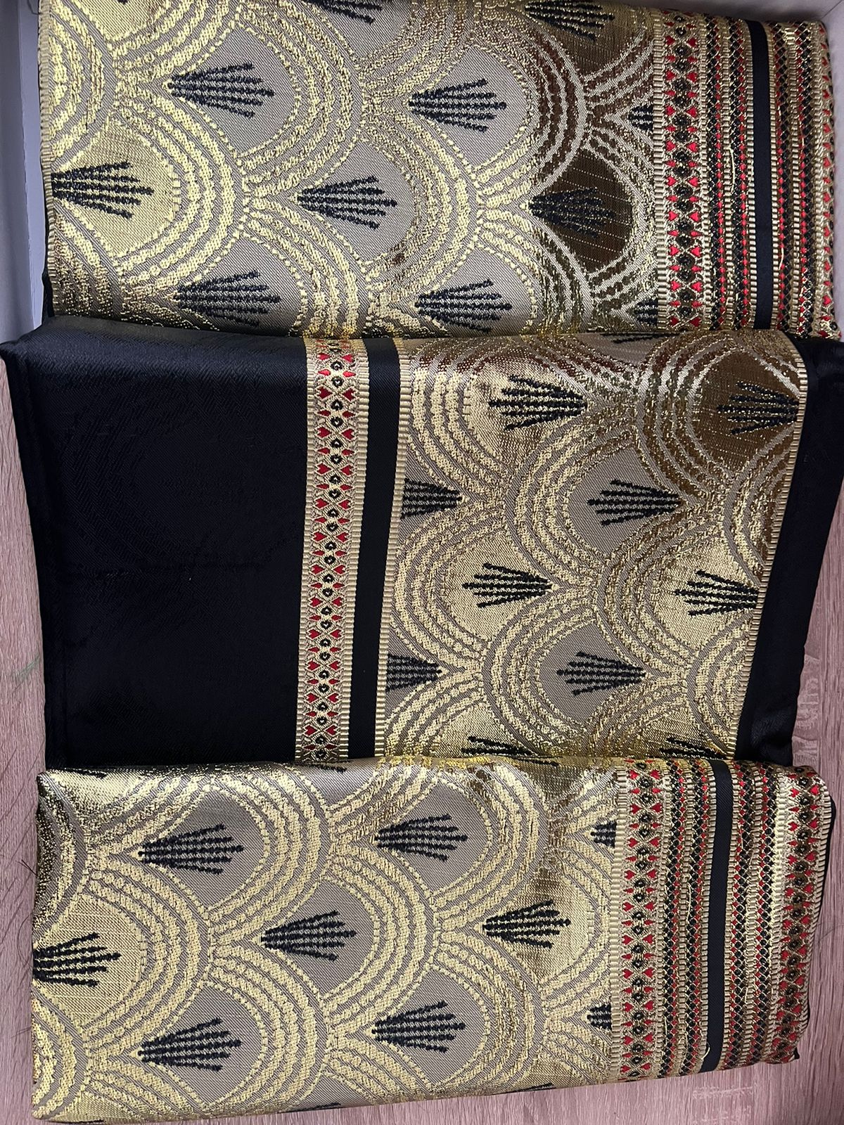 حولي قشرة حوتة بالغطاء