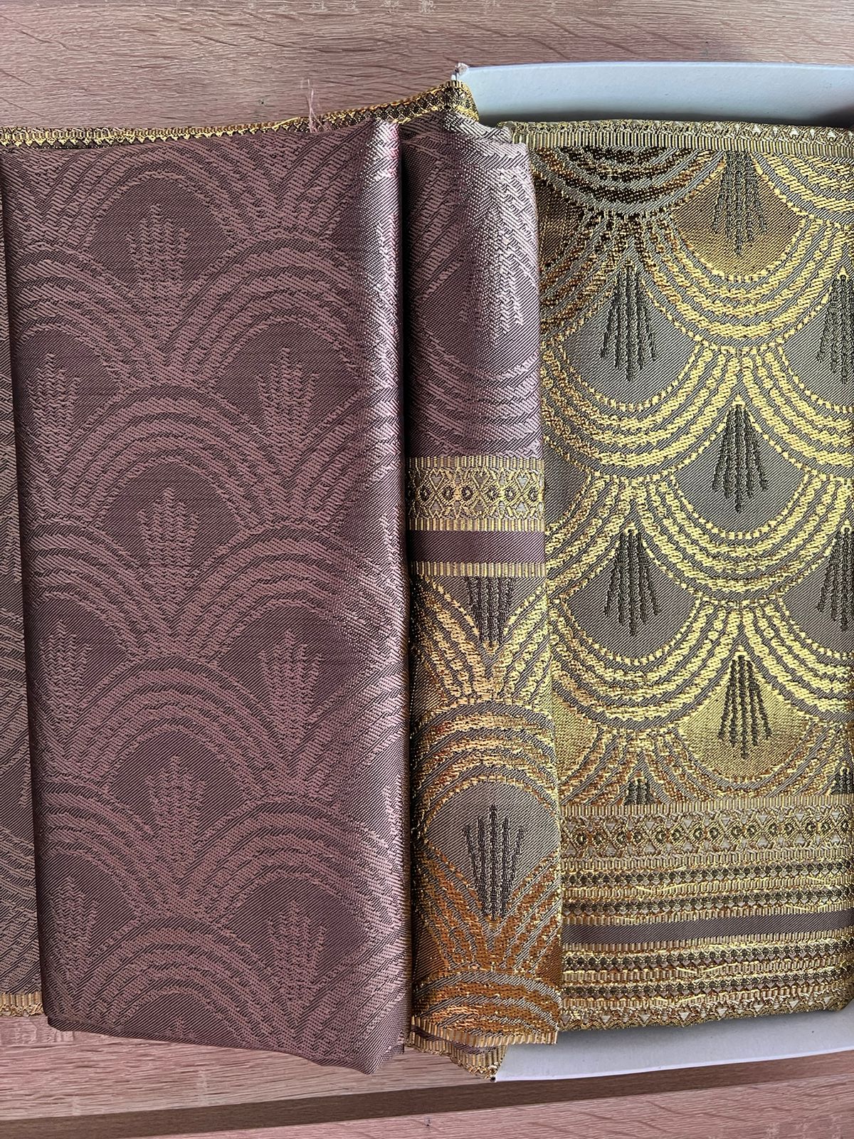 حولي قشرة حوتة بالغطاء