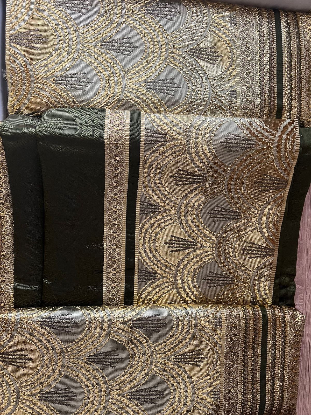 حولي قشرة حوتة بالغطاء