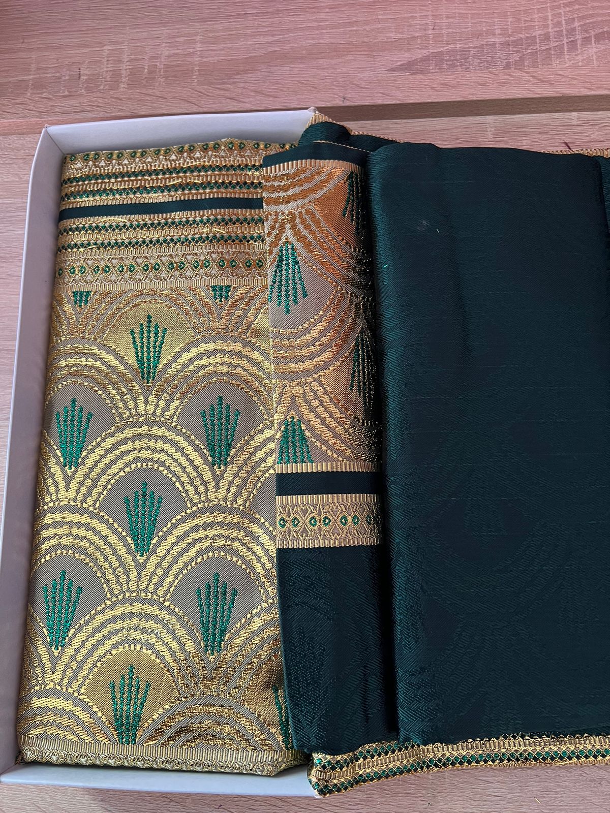 حولي قشرة حوتة بالغطاء